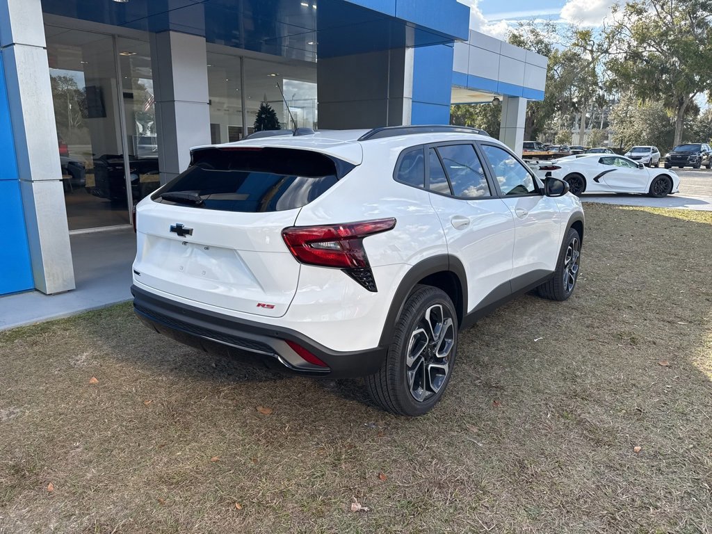 New 2026 Chevrolet Trax RS w/ Sunroof Package image 4