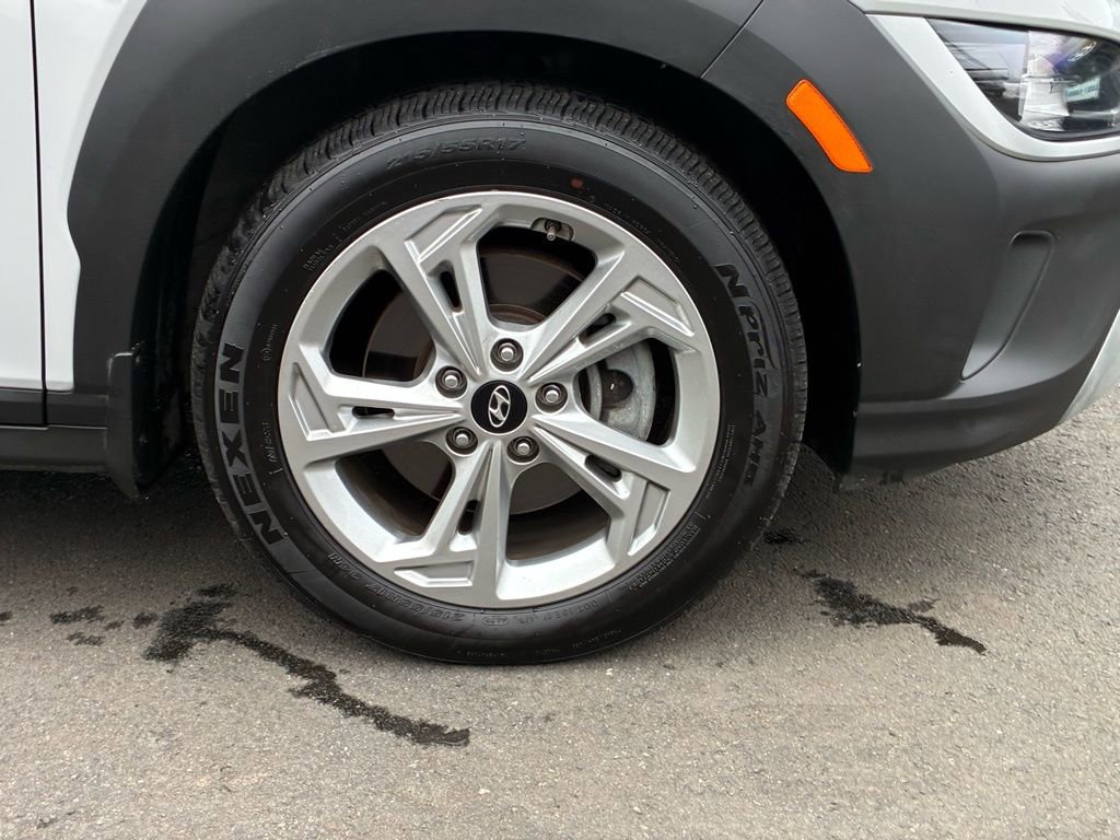 Used 2023 Hyundai Kona SEL image 46