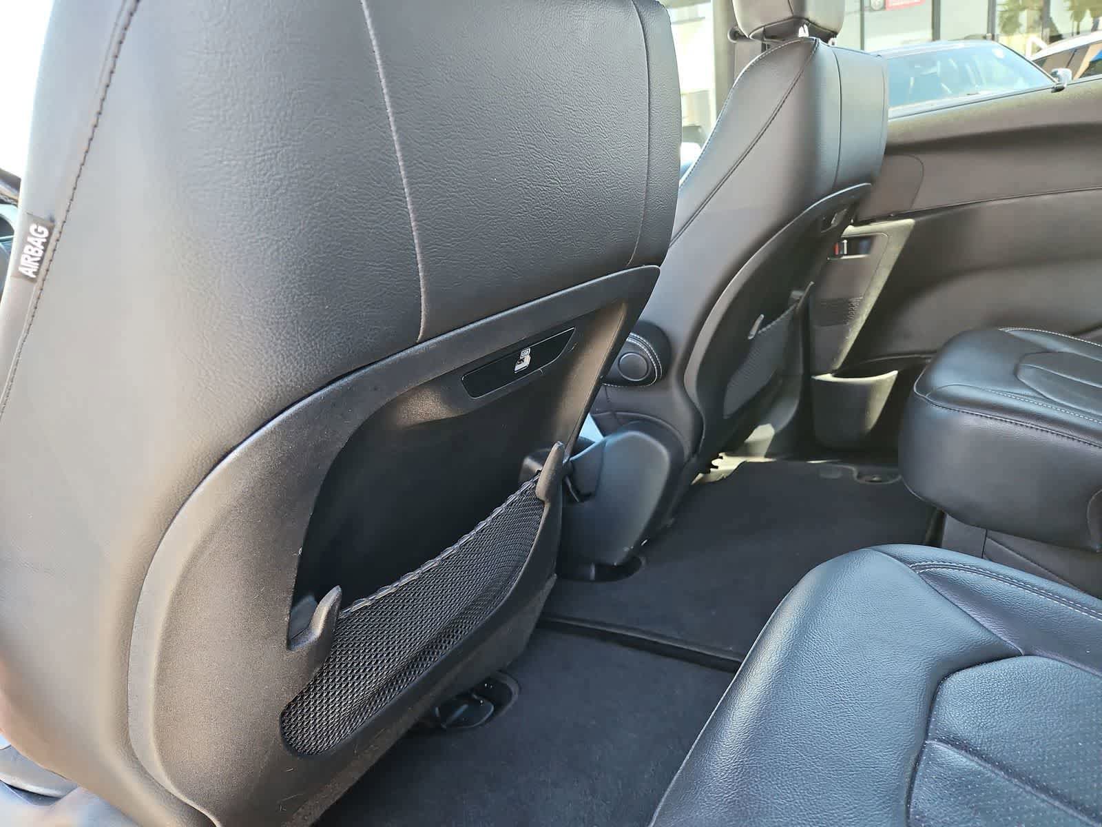 Used 2020 Chrysler Pacifica Touring-L AWD/4WD image 22