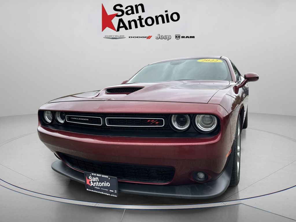 Used 2022 Dodge Challenger R/T RWD image 5