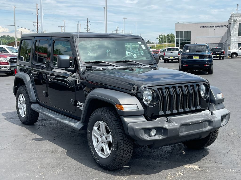 Used 2018 Jeep Wrangler Unlimited Sport S AWD/4WD image 1