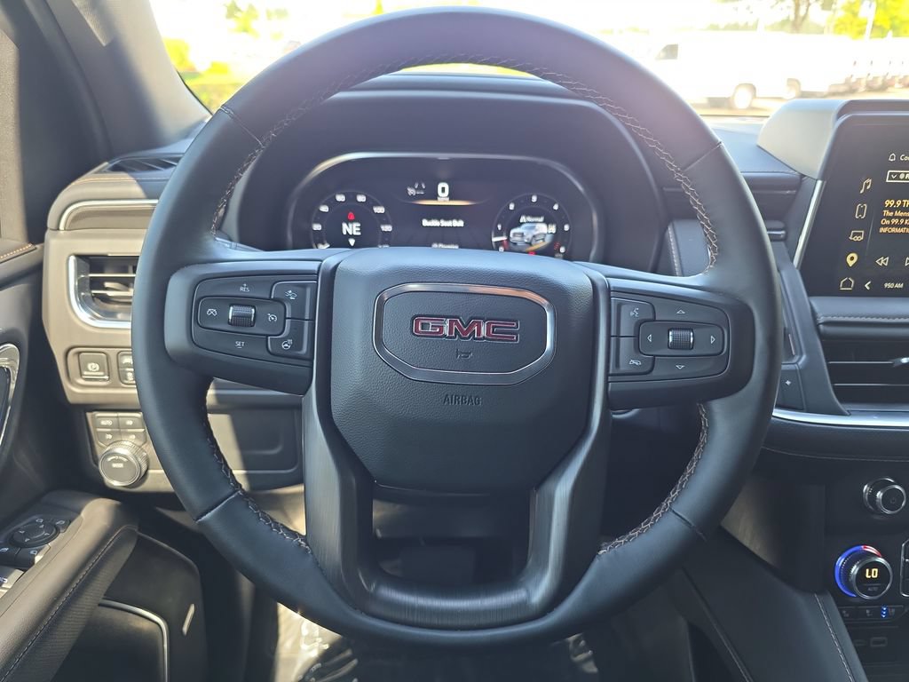 Used 2023 GMC Yukon AT4 AWD/4WD image 22