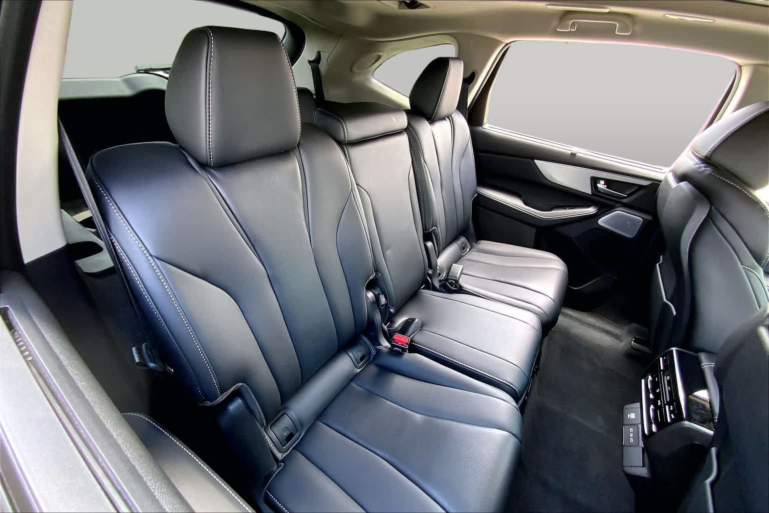 Used 2026 Acura MDX w/ Technology Package FWD image 18