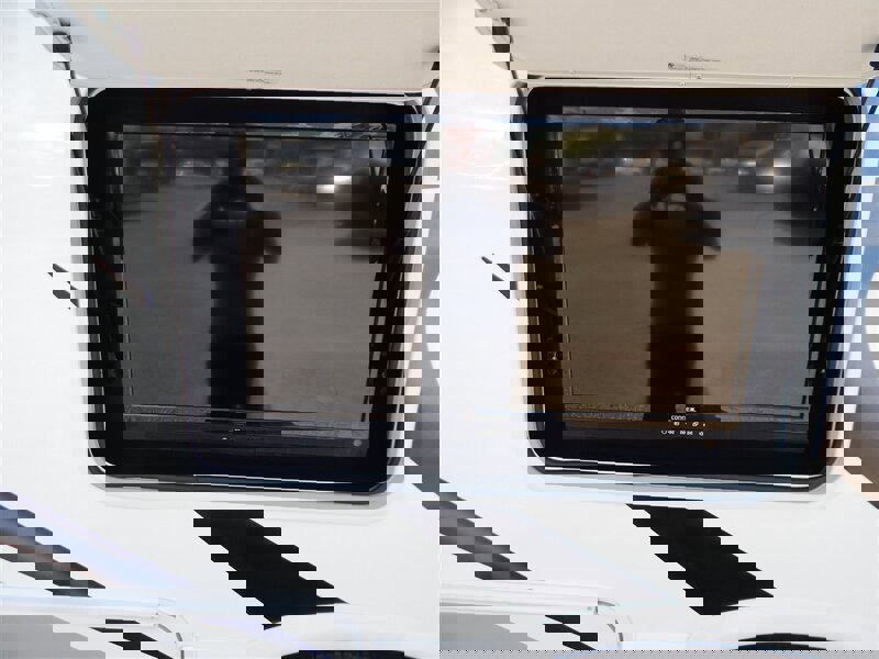 Used 2022 Ford E-450 and Econoline 450 Super Duty w/ Motorhome Prep Package image 32