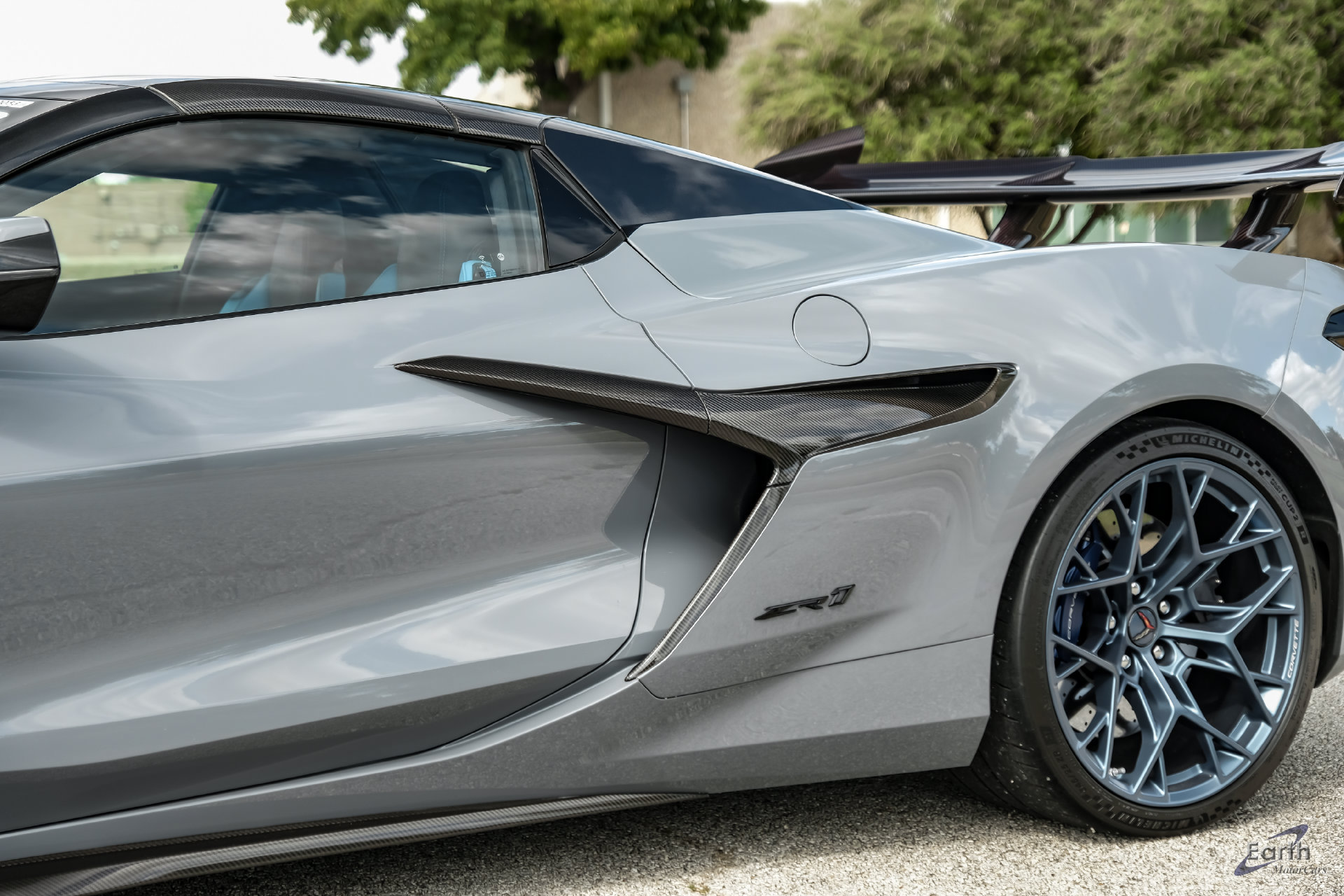 Used 2025 Chevrolet Corvette ZR1 w/ ZR1 Carbon Fiber Aero Package RWD image 46