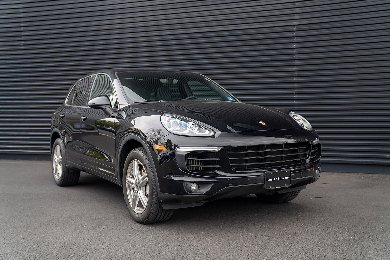 Used 2017 Porsche Cayenne S image 26