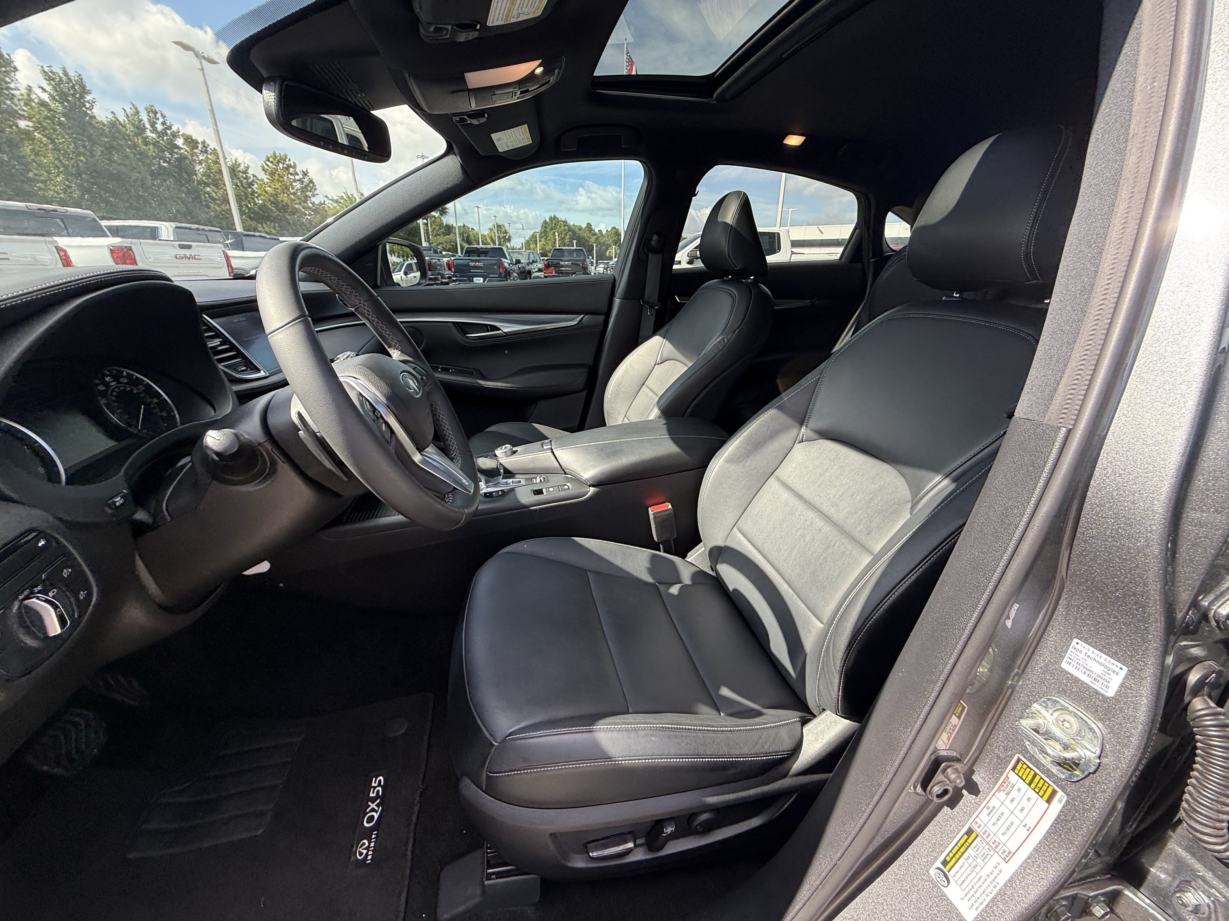 Used 2022 INFINITI QX55 Luxe w/ Cargo Package AWD/4WD image 28