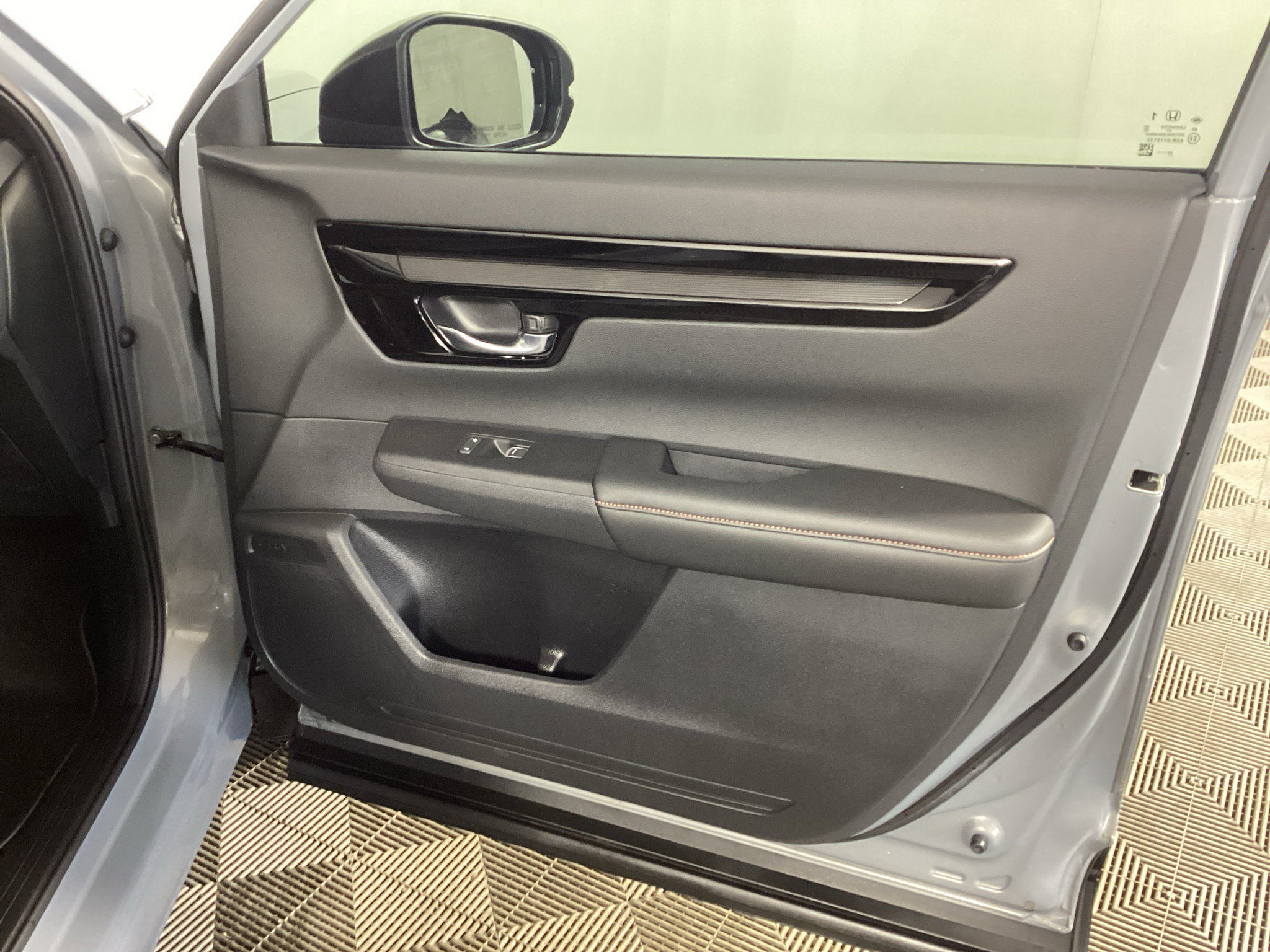 Used 2026 Honda CR-V Sport Touring image 8