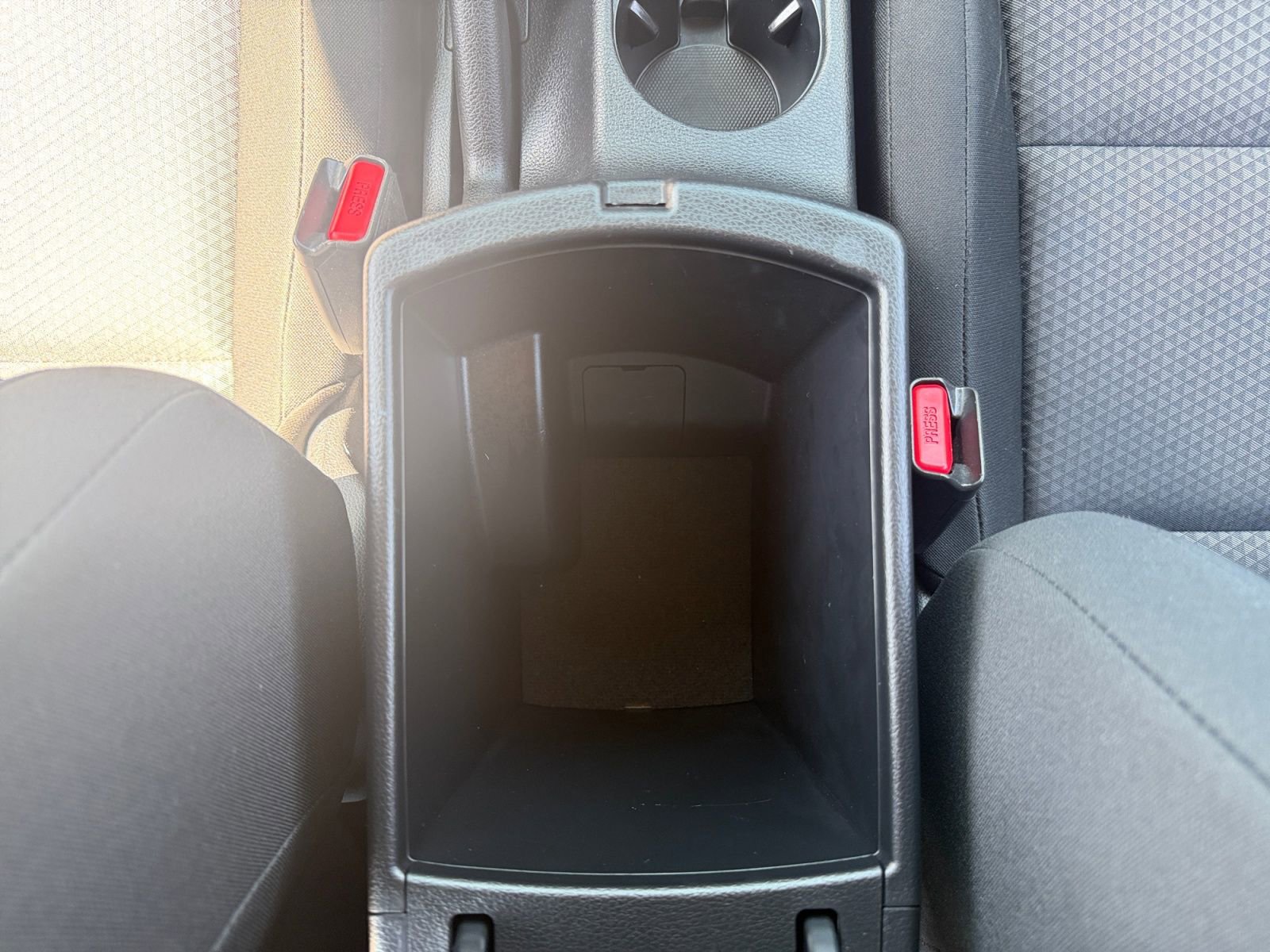 Used 2025 Kia Soul LX FWD image 18
