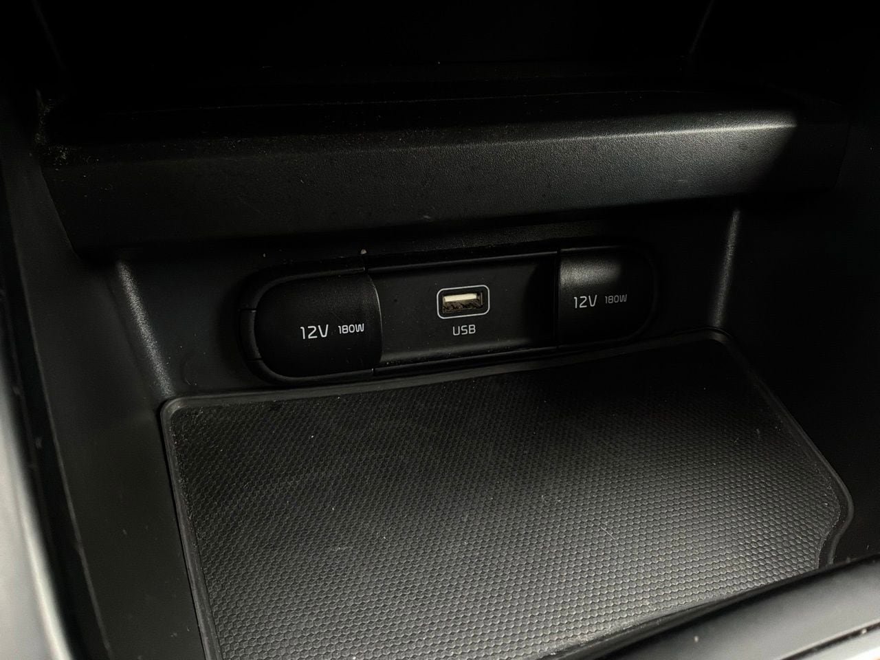 Used 2025 Kia Soul LX w/ LX Technology Package FWD image 23