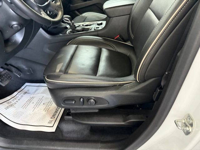 Used 2023 Chevrolet Traverse Premier w/ Redline Edition AWD/4WD image 19