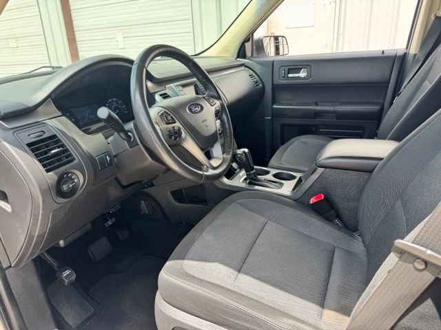 Used 2019 Ford Flex SE FWD image 18