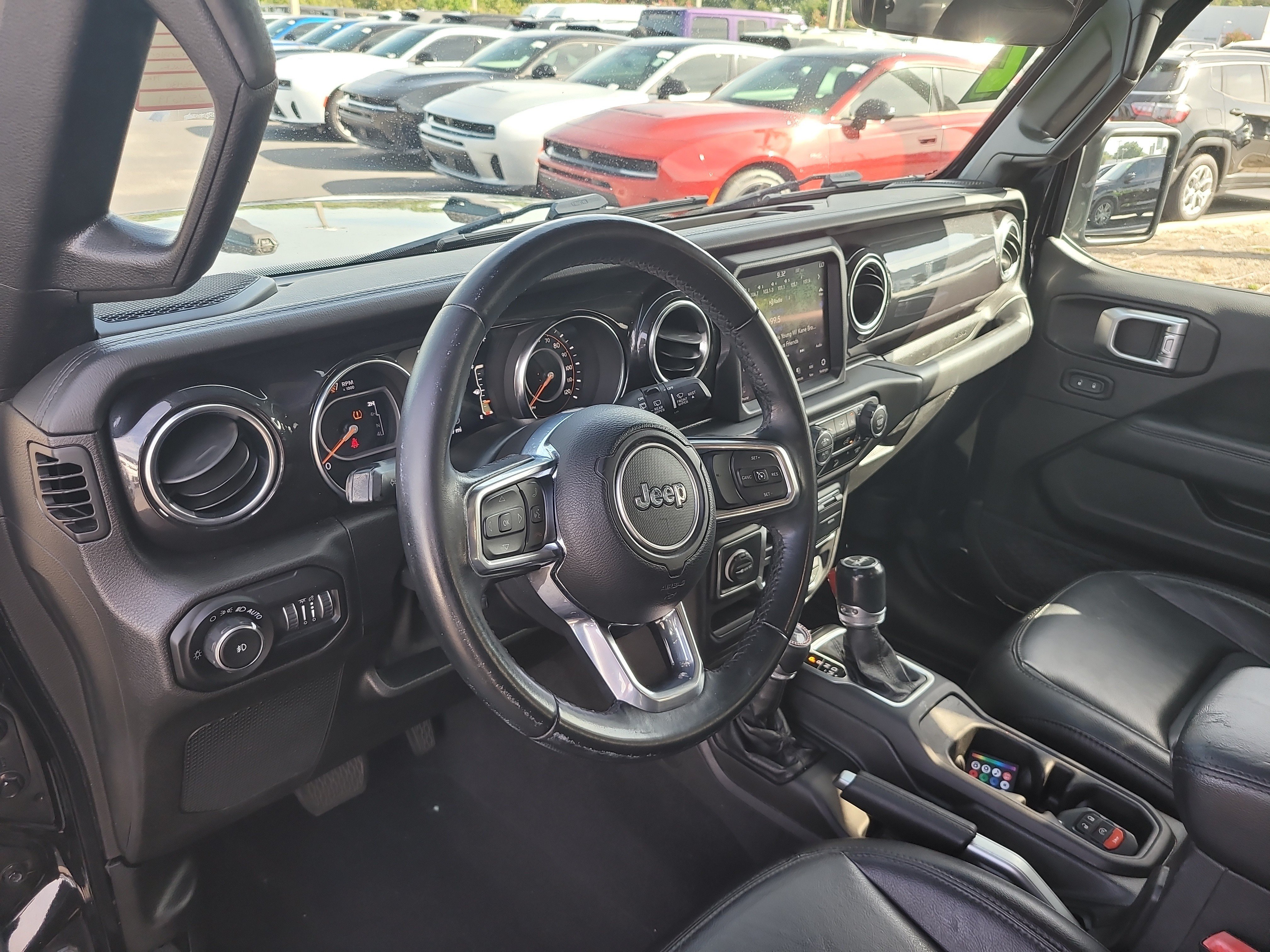 Used 2020 Jeep Wrangler Unlimited Sahara AWD/4WD image 18