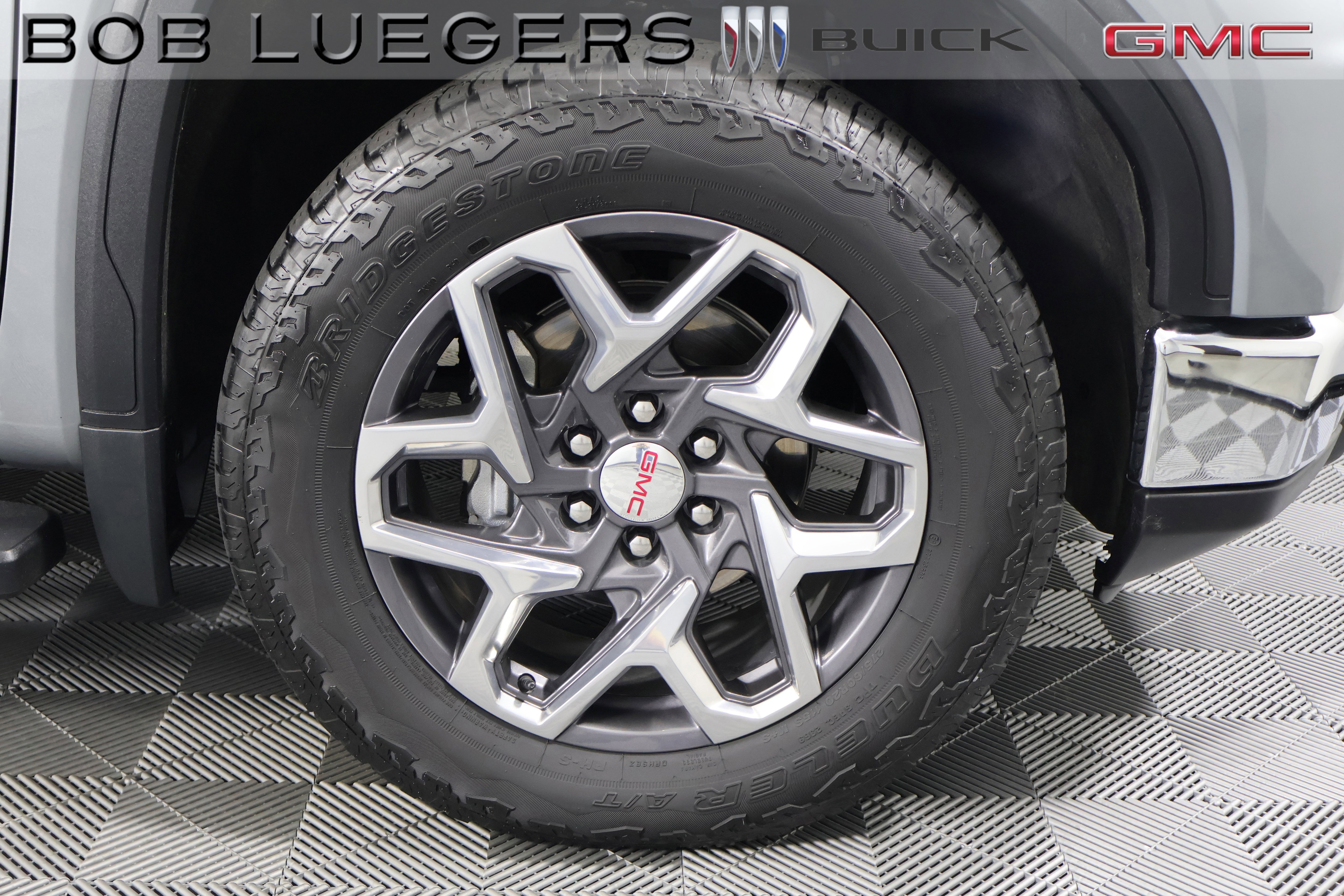 Certified 2023 GMC Sierra 1500 SLT w/ SLT Premium Package AWD/4WD image 3