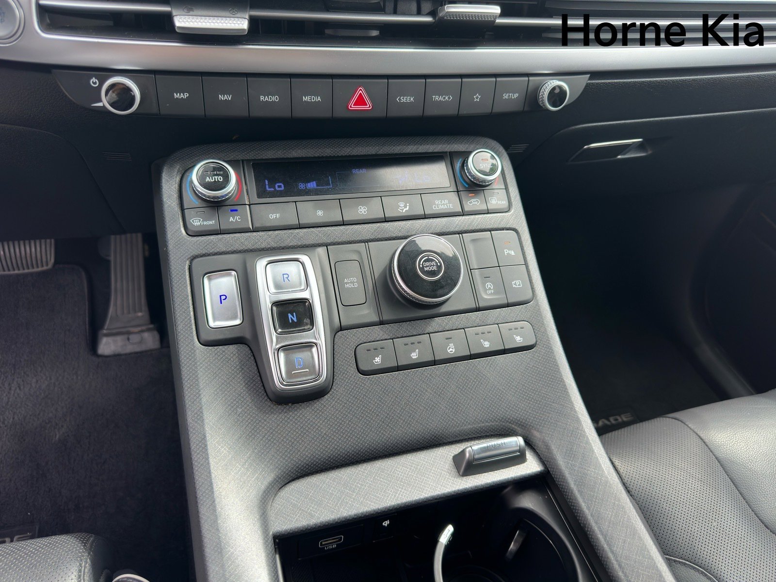 Used 2023 Hyundai Palisade Limited FWD image 19