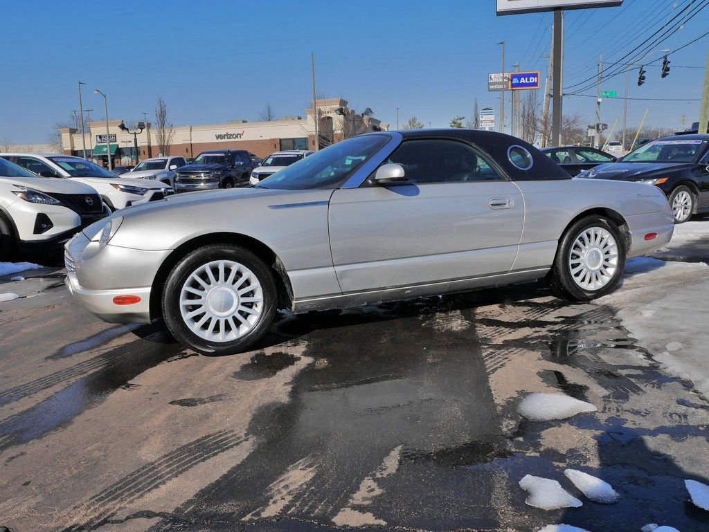 Used 2005 Ford Thunderbird image 14