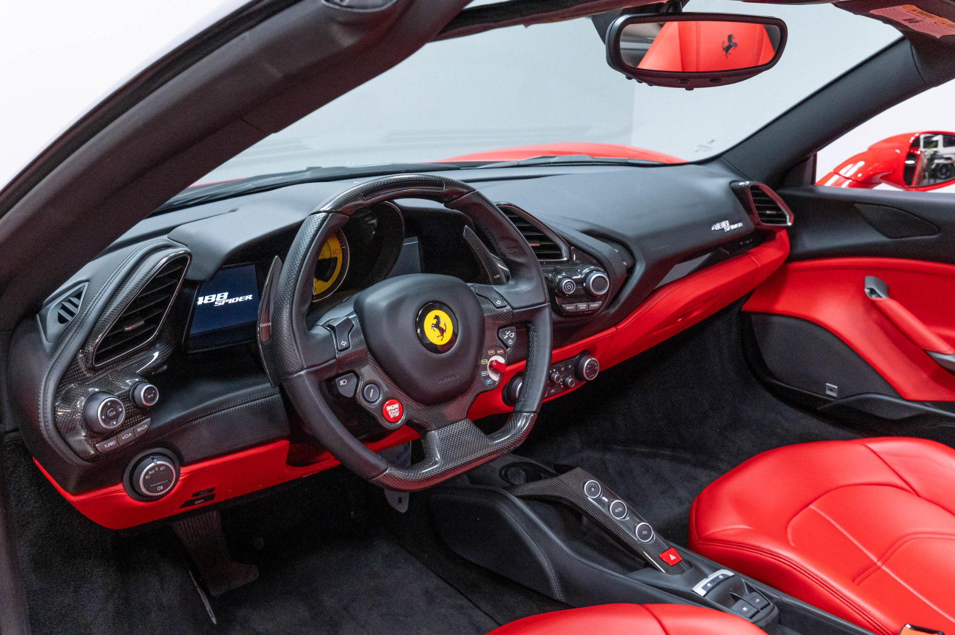 Used 2018 Ferrari 488 Spider RWD image 12