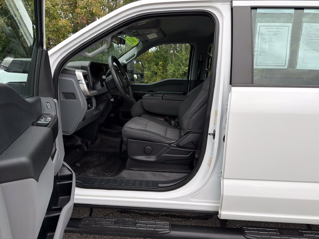 Used 2023 Ford F250 XL w/ XL Chrome Package AWD/4WD image 12