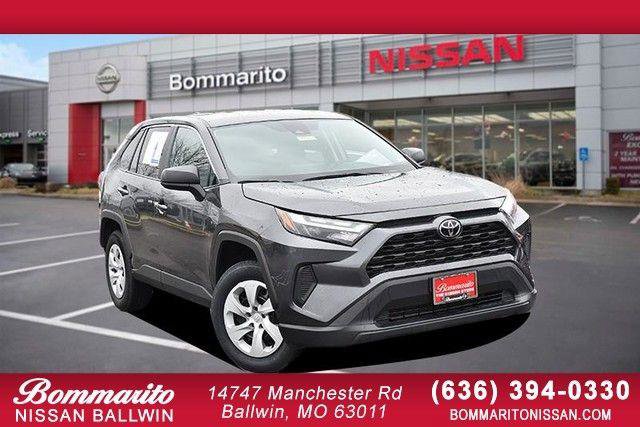Used 2024 Toyota RAV4 LE image 1