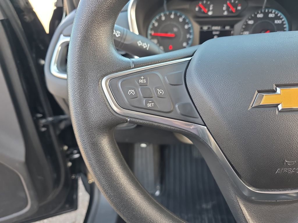 Used 2018 Chevrolet Equinox LT image 16