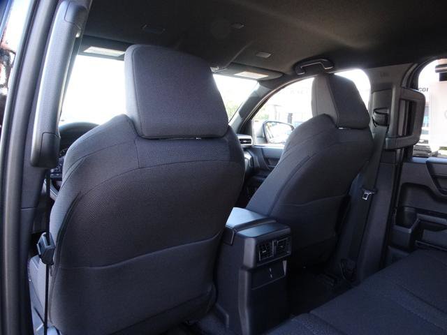 New 2026 Toyota 4Runner SR5 AWD/4WD image 14