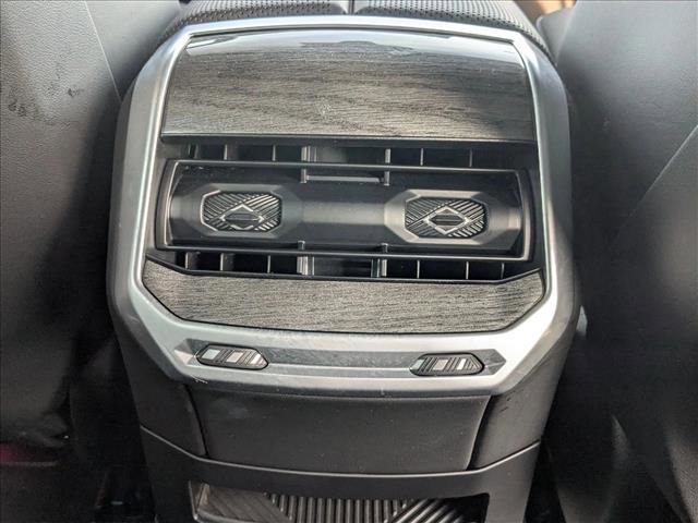 Certified 2023 BMW i7 xDrive60 image 16