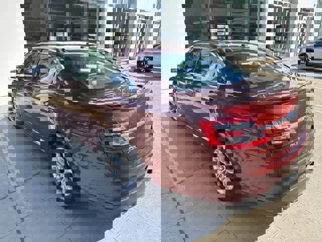 Used 2016 Ford Taurus SEL w/ Equipment Group 201A image 8