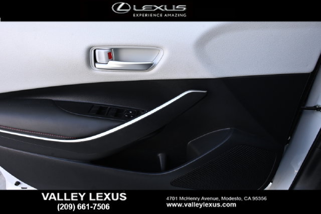 Used 2024 Toyota Corolla SE w/ SE Premium Package FWD image 11