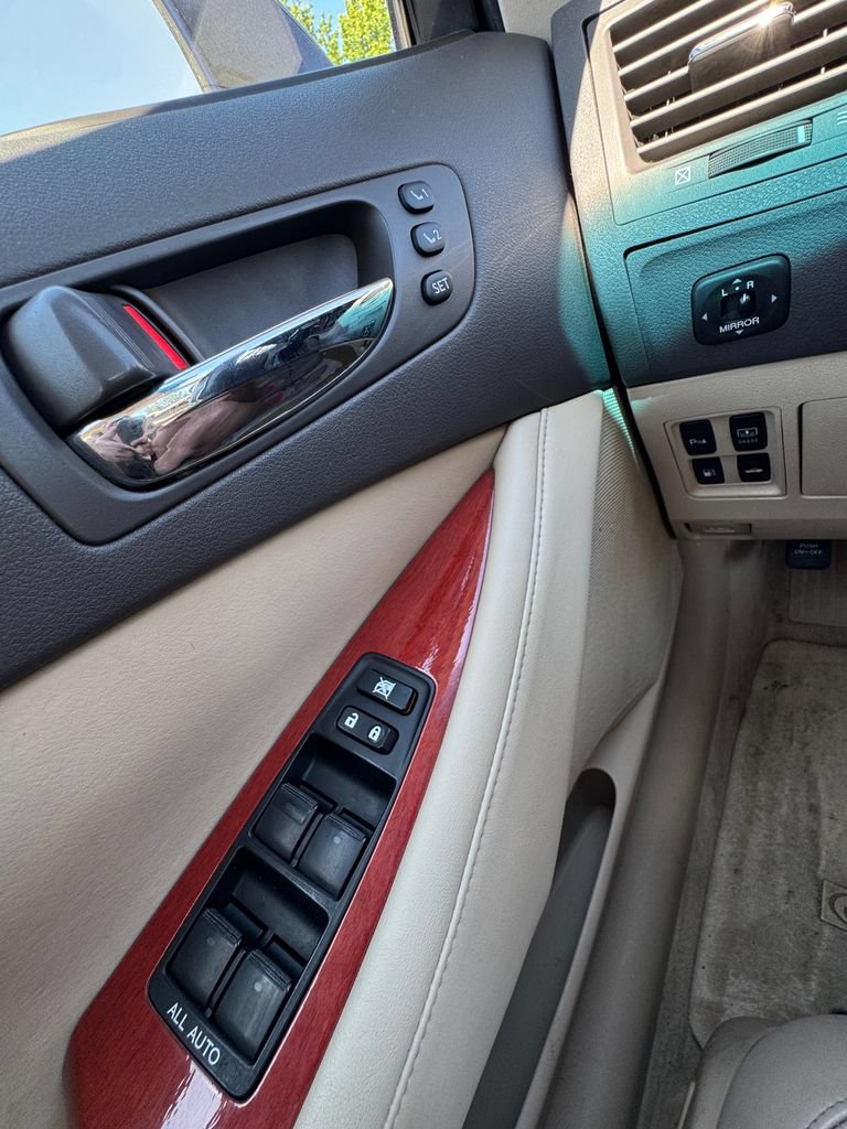 Used 2007 Lexus ES 350 w/ Ultra Luxury Pkg FWD image 10