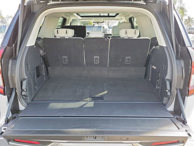 Certified 2025 Ford Expedition Platinum w/ Platinum Ultimate Package image 23