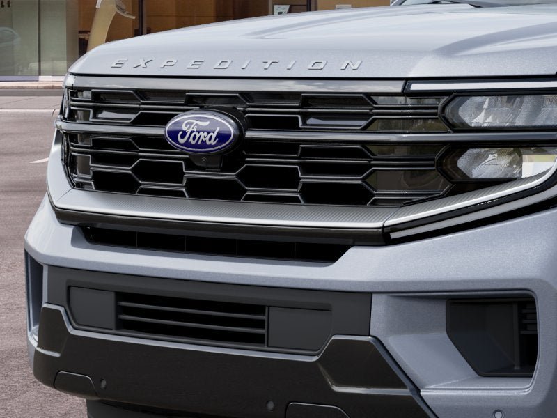 New 2027 Ford Expedition Platinum w/ Driver's Package AWD/4WD image 17