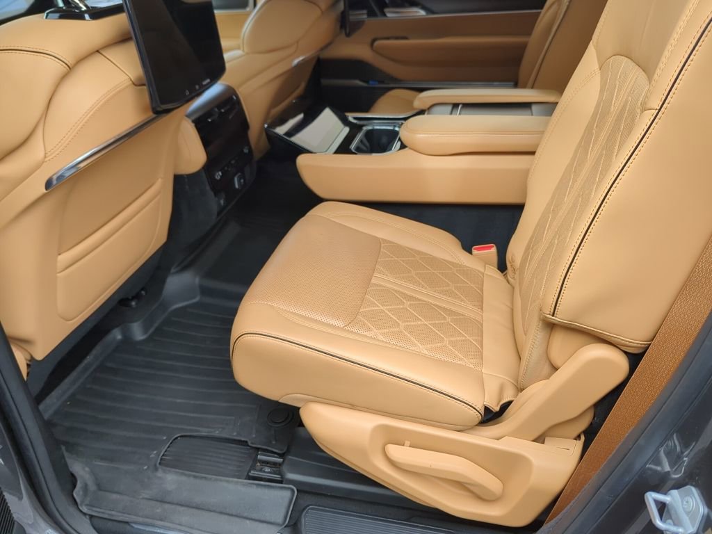 Used 2023 Jeep Grand Wagoneer Series III w/ Rear Seat Video Group 1 image 49