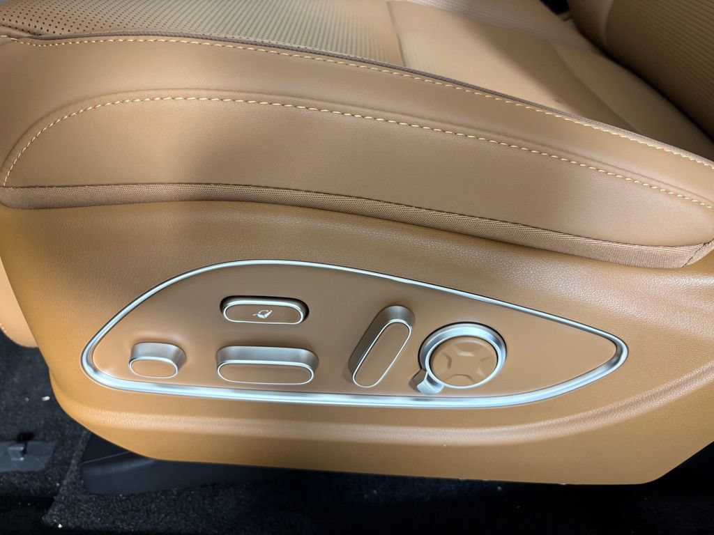 New 2027 Hyundai Palisade Calligraphy FWD image 17