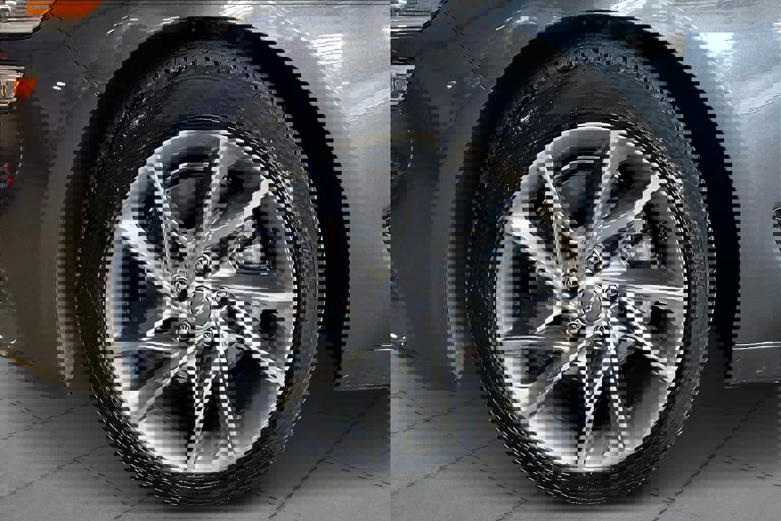 Used 2022 Genesis G70 2.0T image 11