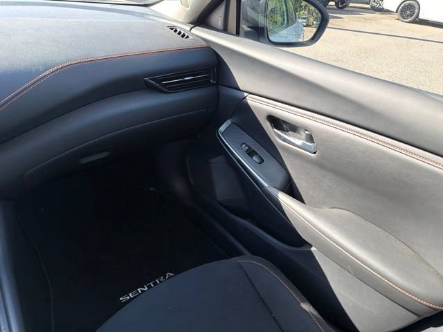 Used 2023 Nissan Sentra SR w/ Midnight Edition Package FWD image 21