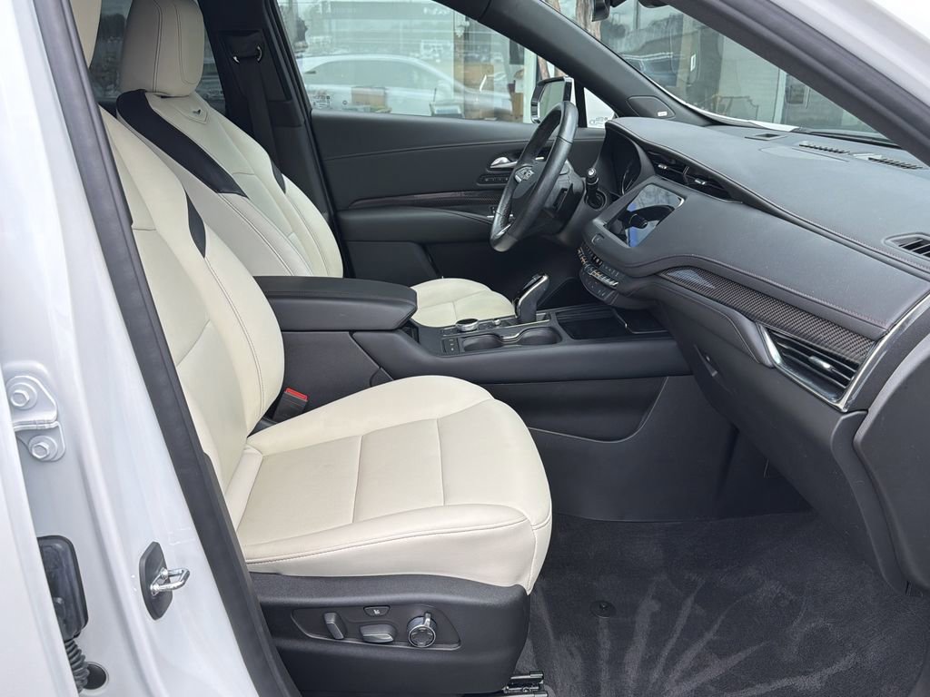 Certified 2023 Cadillac XT4 Sport image 13