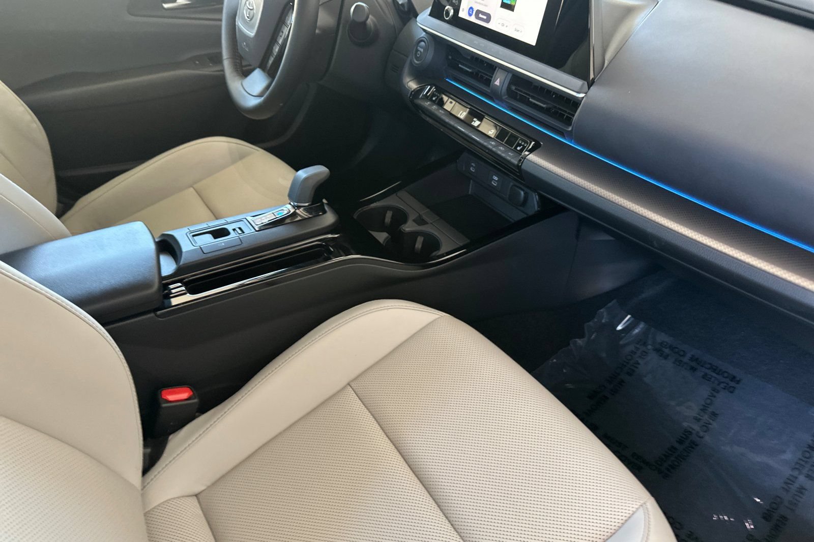 Certified 2024 Toyota Prius XLE FWD image 16