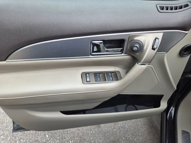 Used 2015 Lincoln MKX AWD w/ Equipment Group 101A image 13