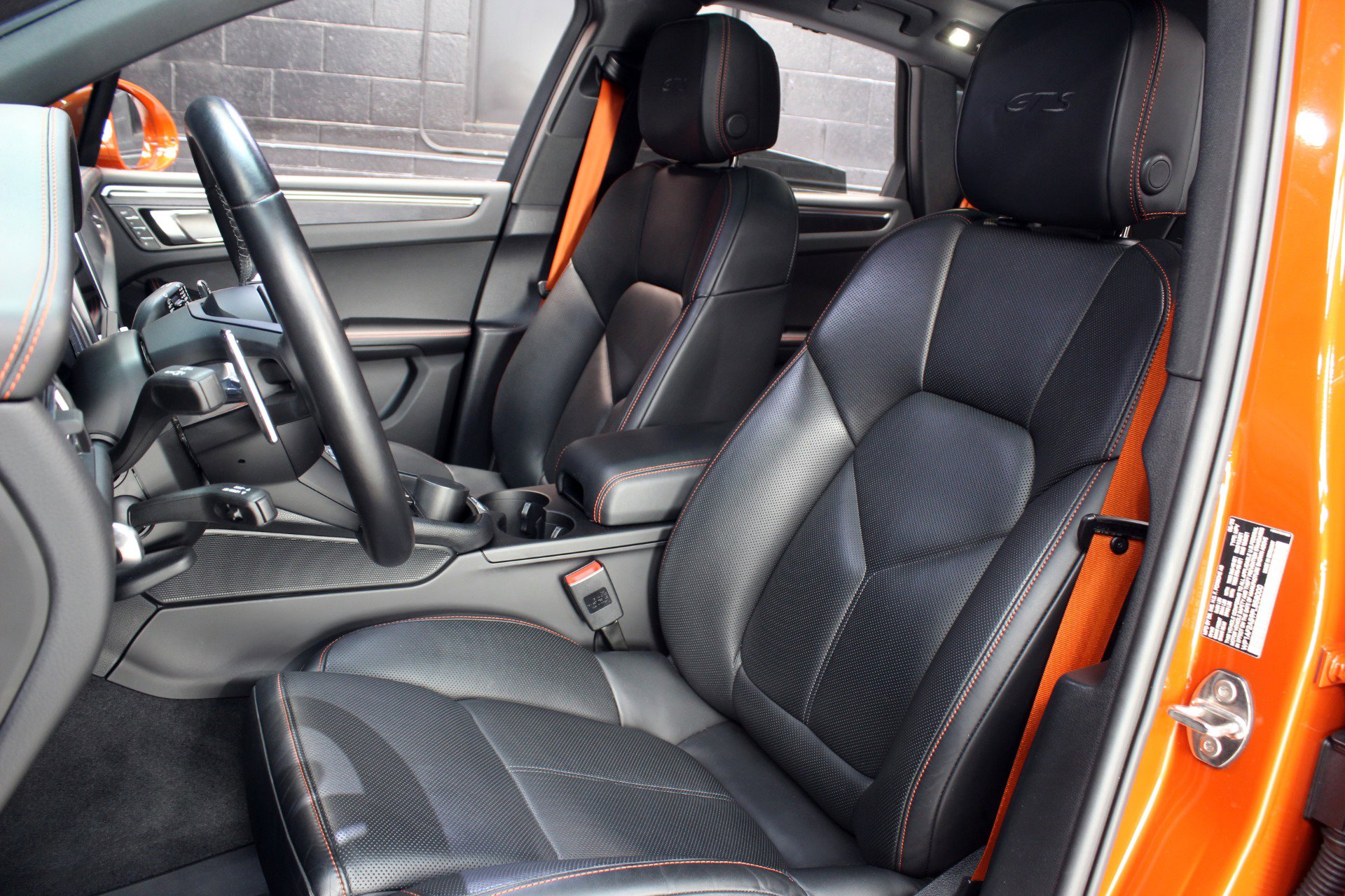 Used 2023 Porsche Macan GTS w/ Premium Package Plus image 38