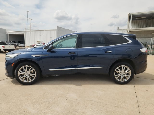 Used 2024 Buick Enclave Essence w/ Experience Buick Package AWD/4WD image 4
