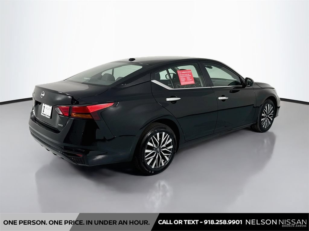 Certified 2025 Nissan Altima 2.5 SV AWD/4WD image 5
