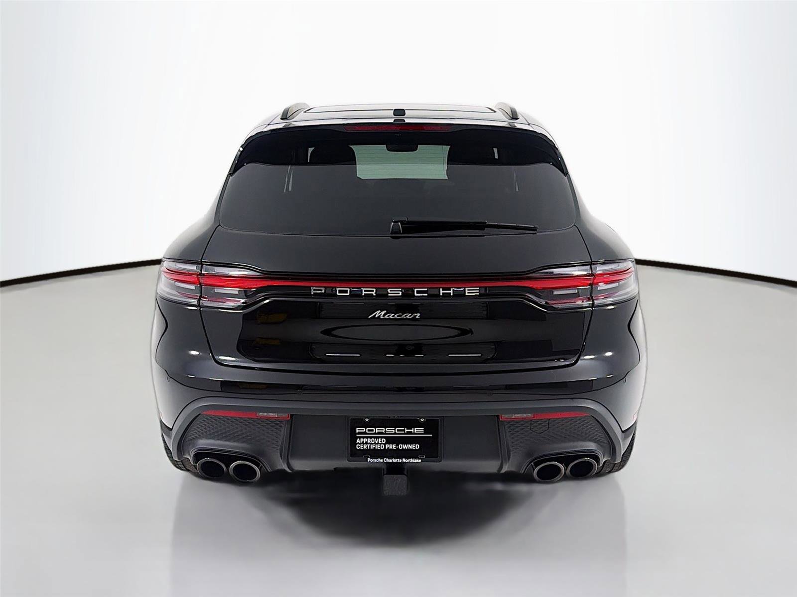 Used 2026 Porsche Macan AWD/4WD image 26