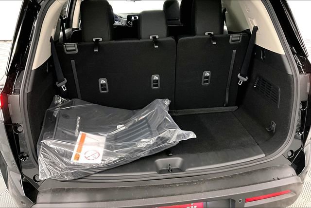 New 2025 Nissan Pathfinder S image 41