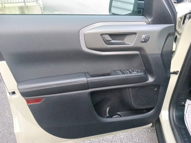 New 2025 Ford Bronco Sport Outer Banks image 11