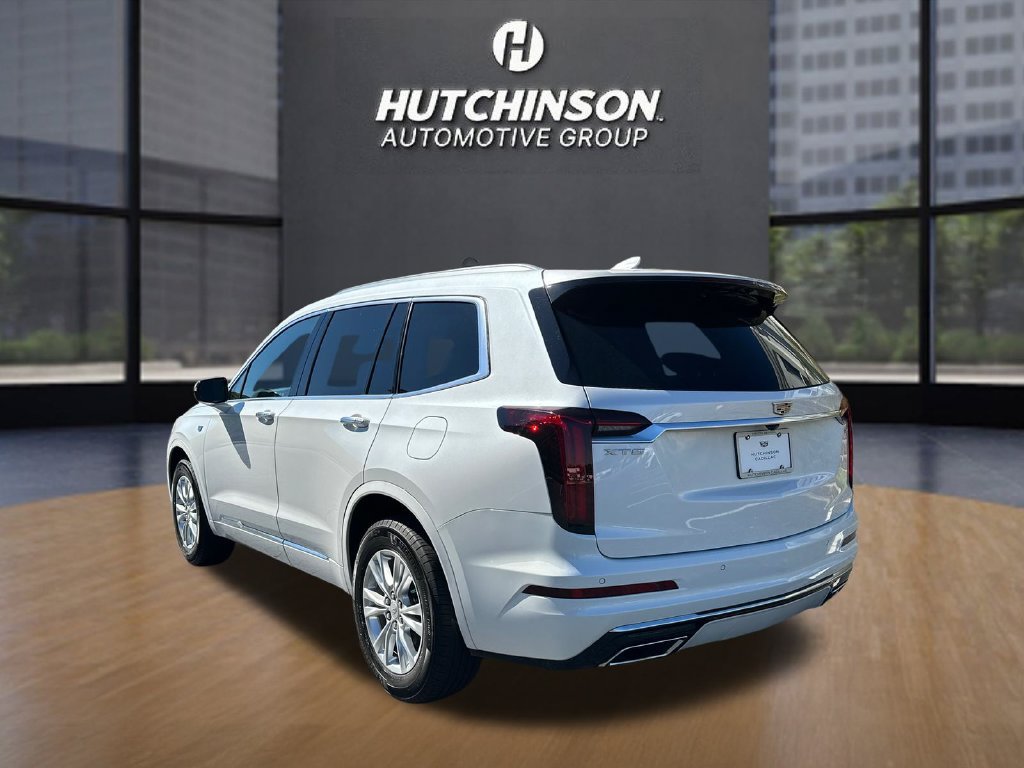 Certified 2025 Cadillac XT6 Luxury FWD image 5