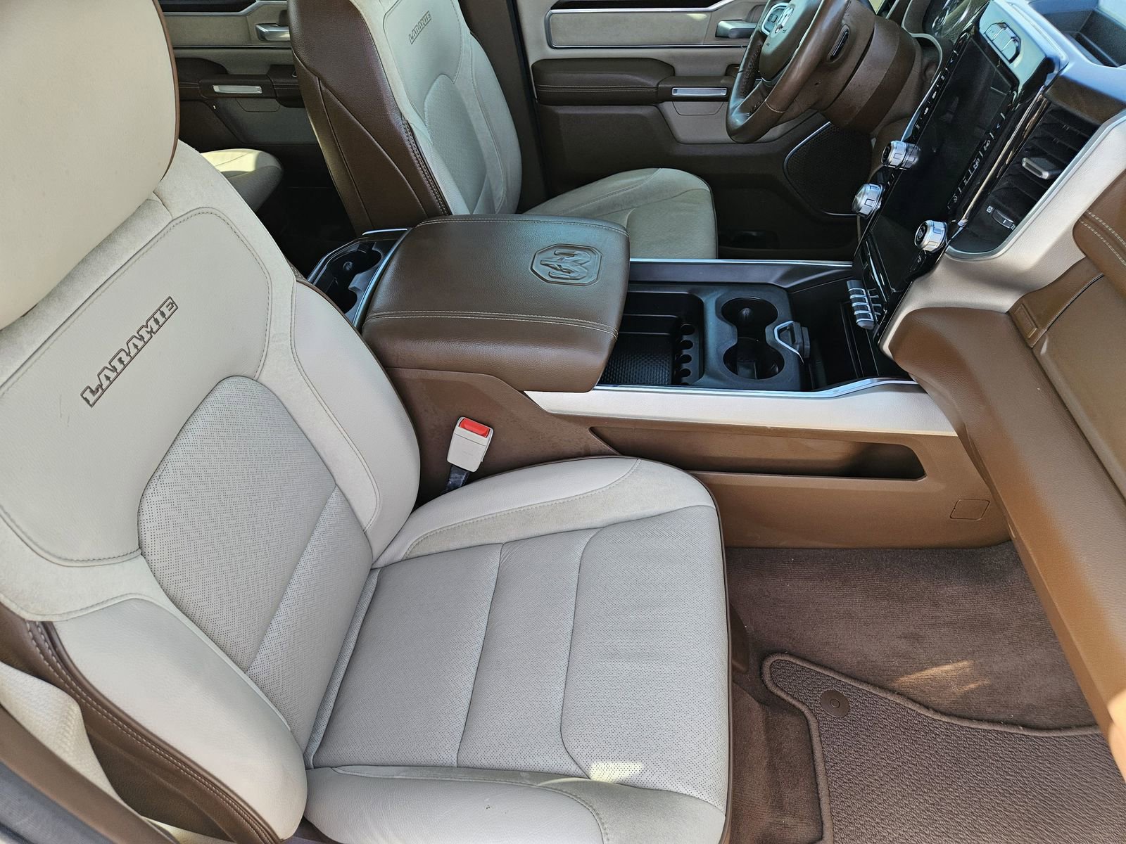 Used 2021 RAM 1500 Laramie image 17