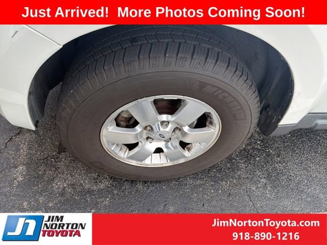 Used 2012 Ford Escape Limited FWD image 3