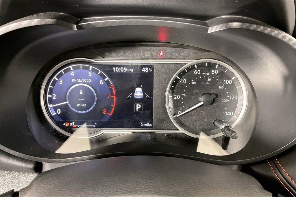 New 2025 Nissan Versa SR w/ Trunk Package image 27