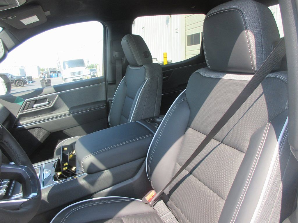 New 2026 GMC Sierra EV Elevation w/ LPO, Elevation Dark Package image 12