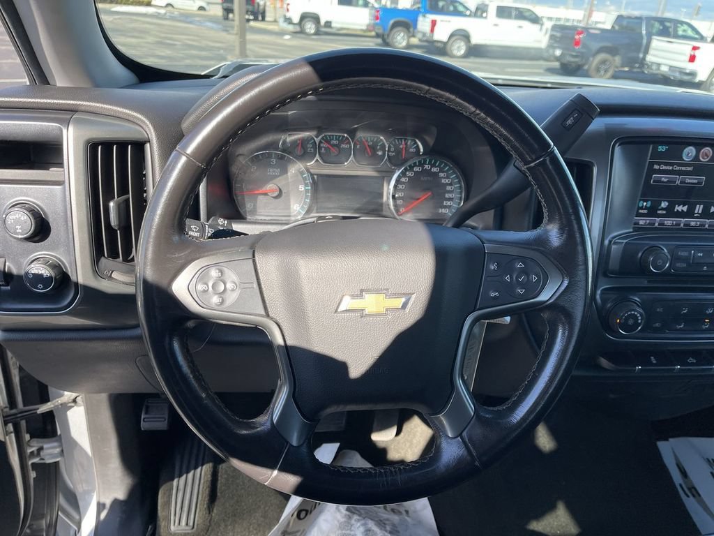 Used 2018 Chevrolet Silverado 1500 LT AWD/4WD image 14